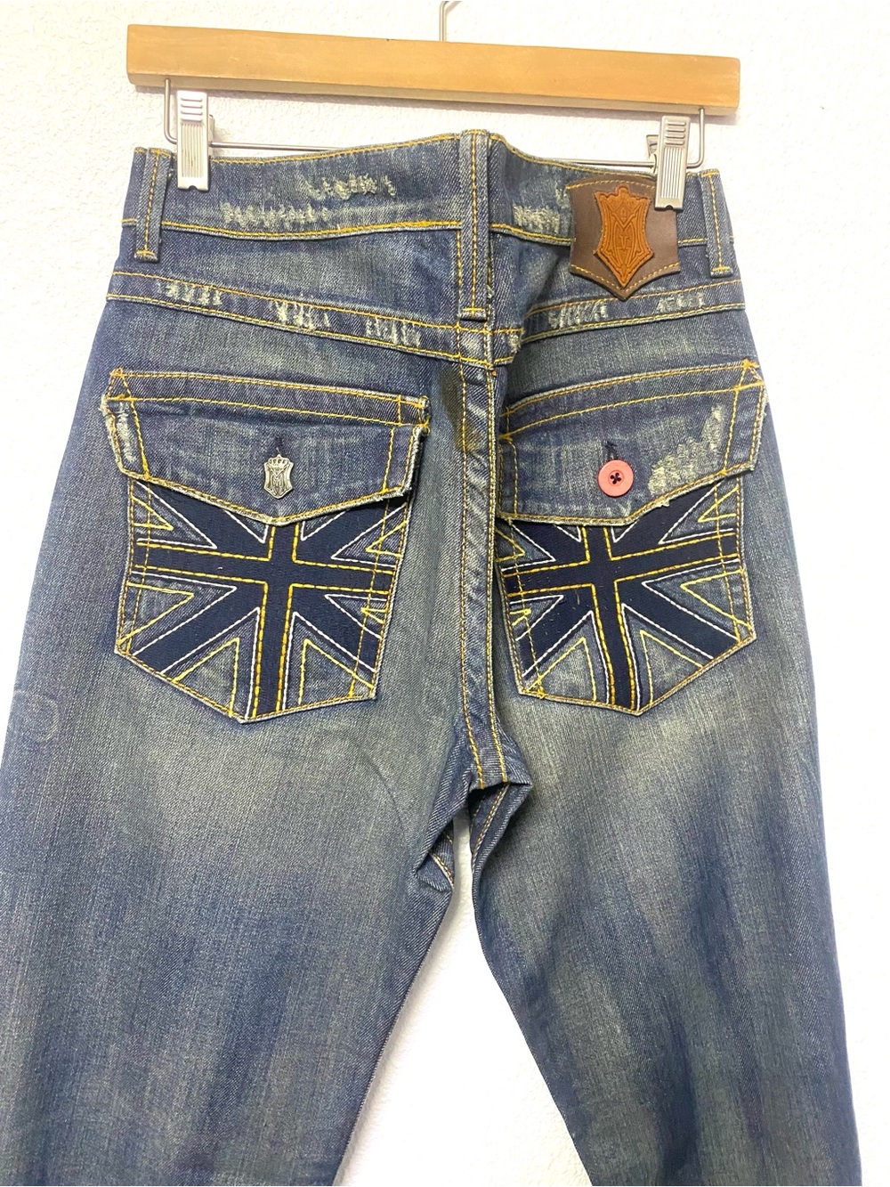 Monarchy Vintage-Style Blue Denim Jeans with Union Jack Pocket Detail